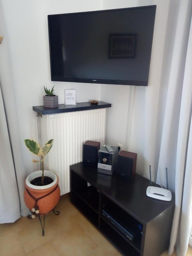 Thea Apartment Agia Marina Екстериор снимка