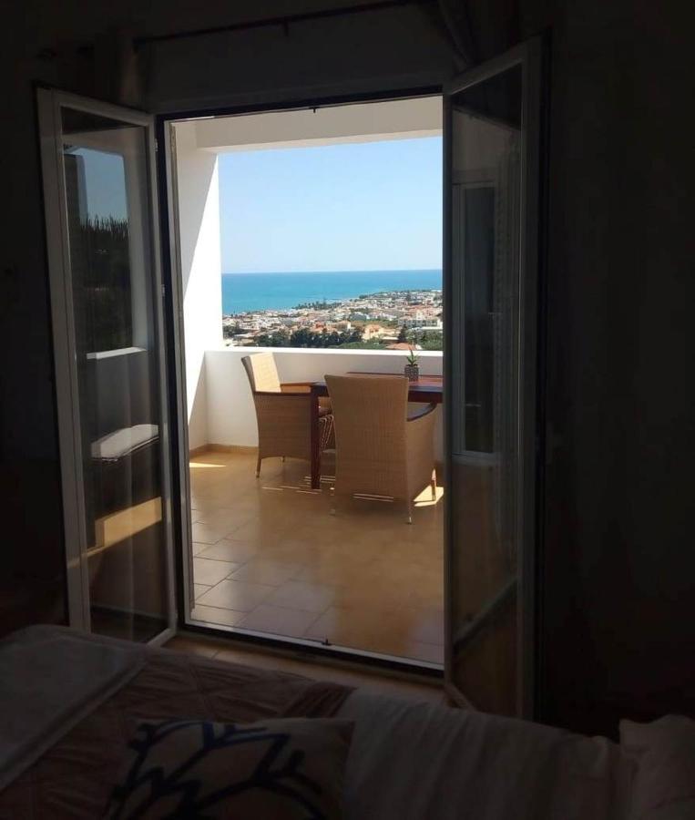 Thea Apartment Agia Marina Екстериор снимка