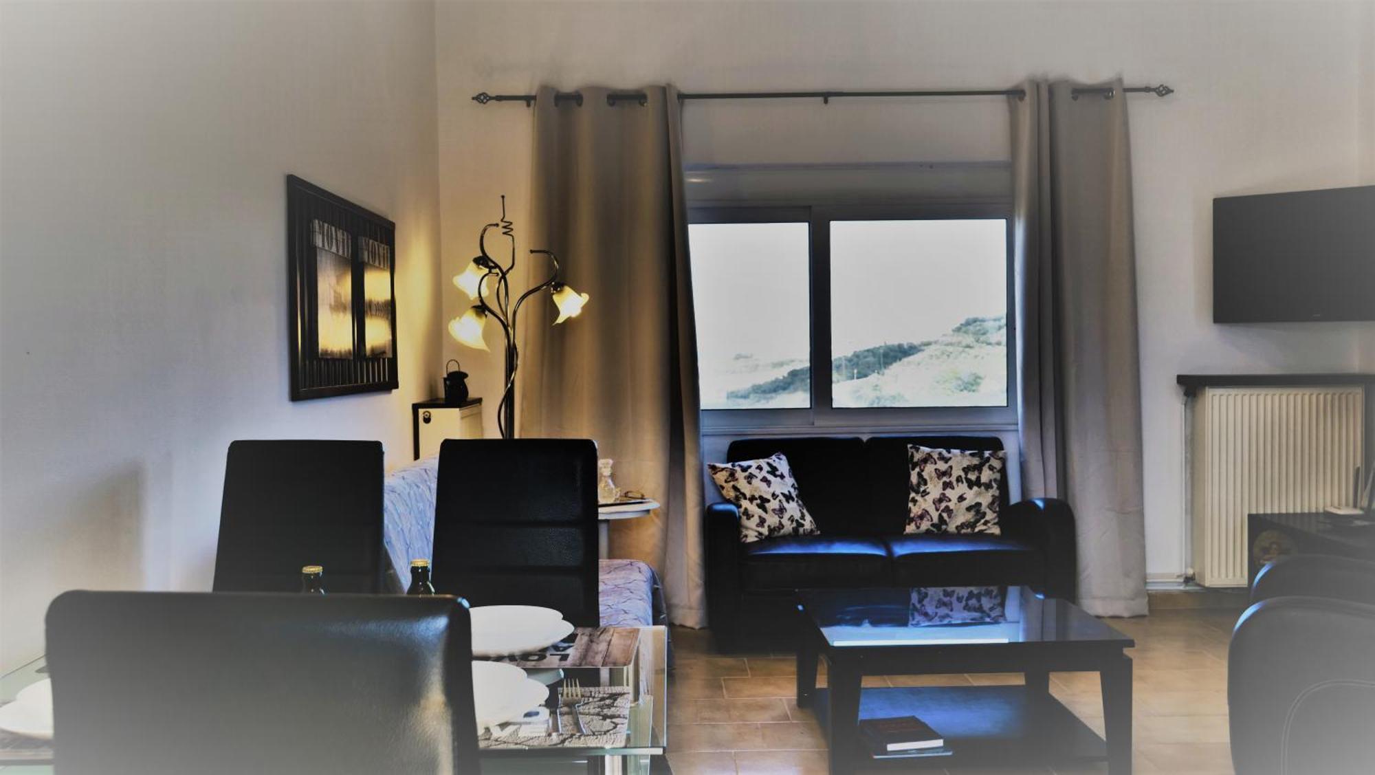 Thea Apartment Agia Marina Екстериор снимка