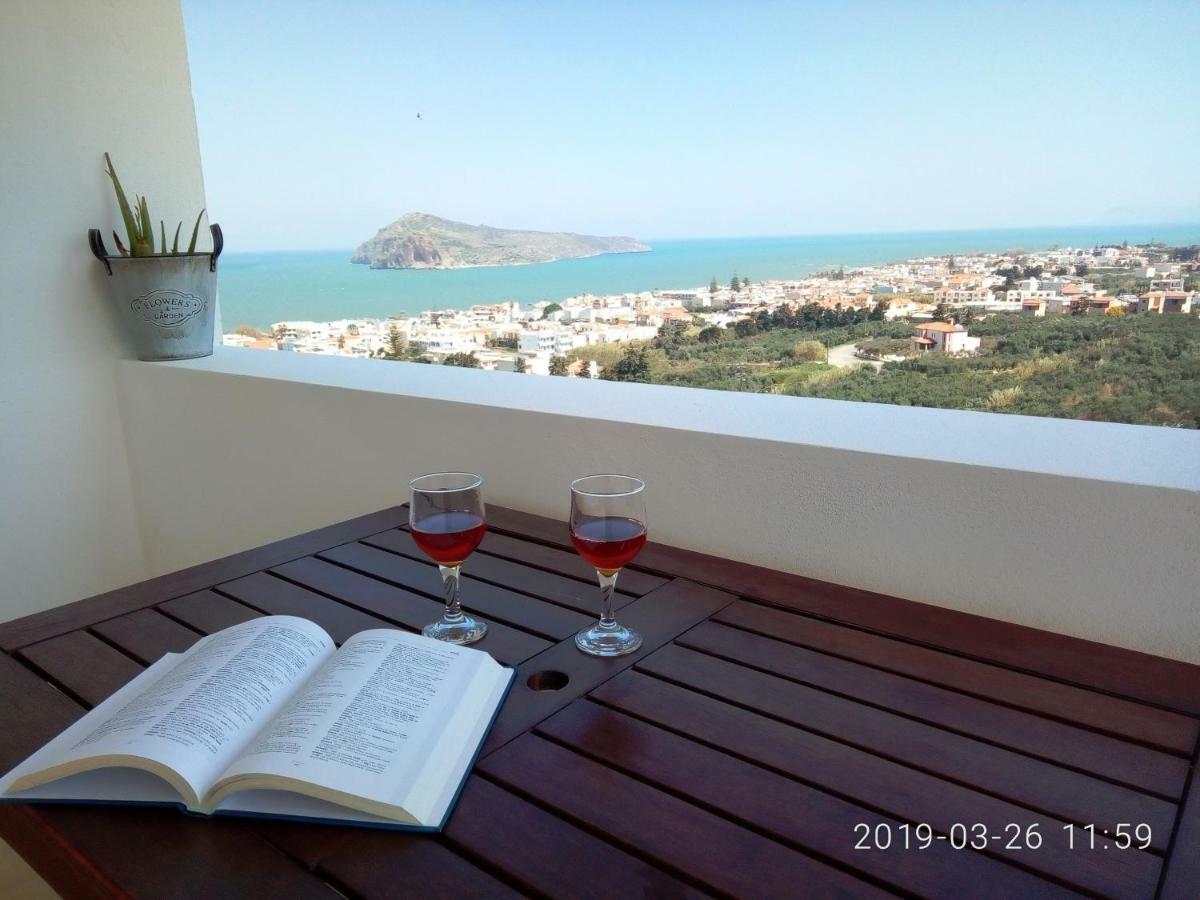Thea Apartment Agia Marina Екстериор снимка