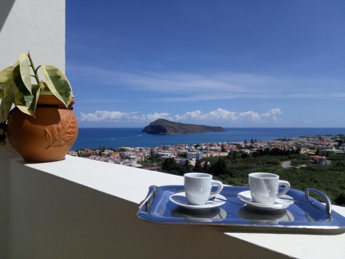 Thea Apartment Agia Marina Екстериор снимка